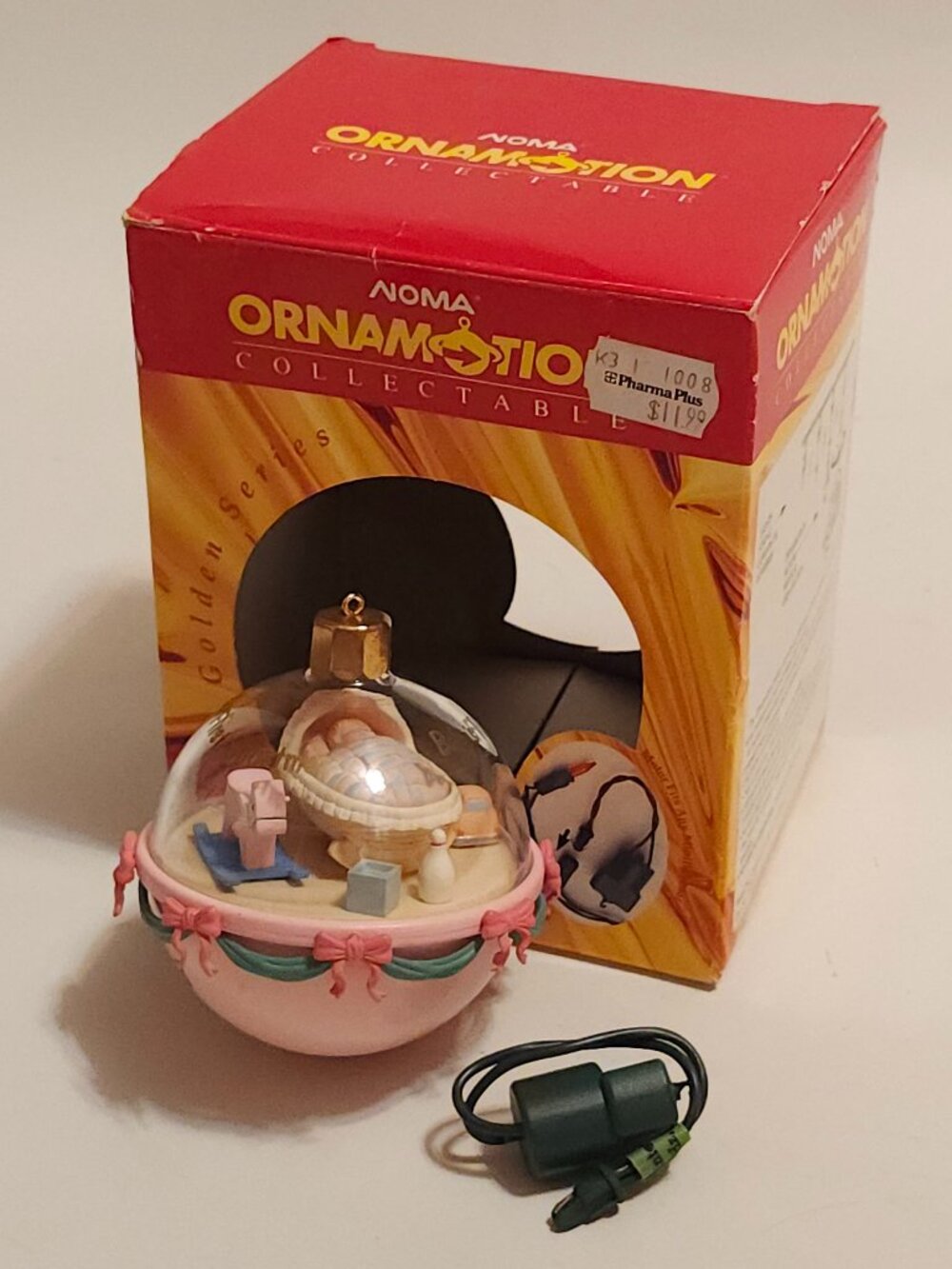 PERFECT Noma Ornamotion Baby's First Christmas Ornament Christmas Ornament